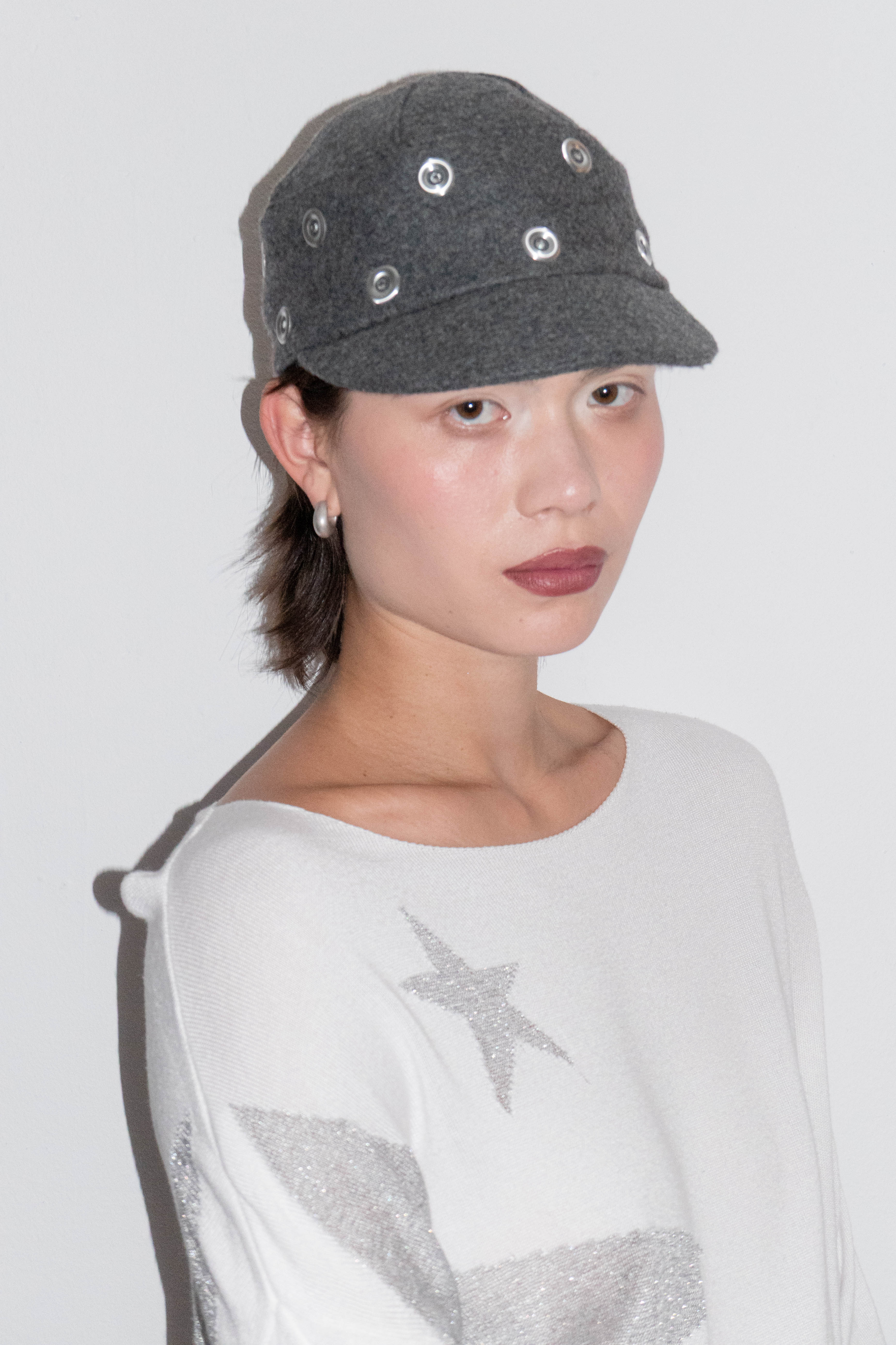 GREY WOOL SEQUINED CAP