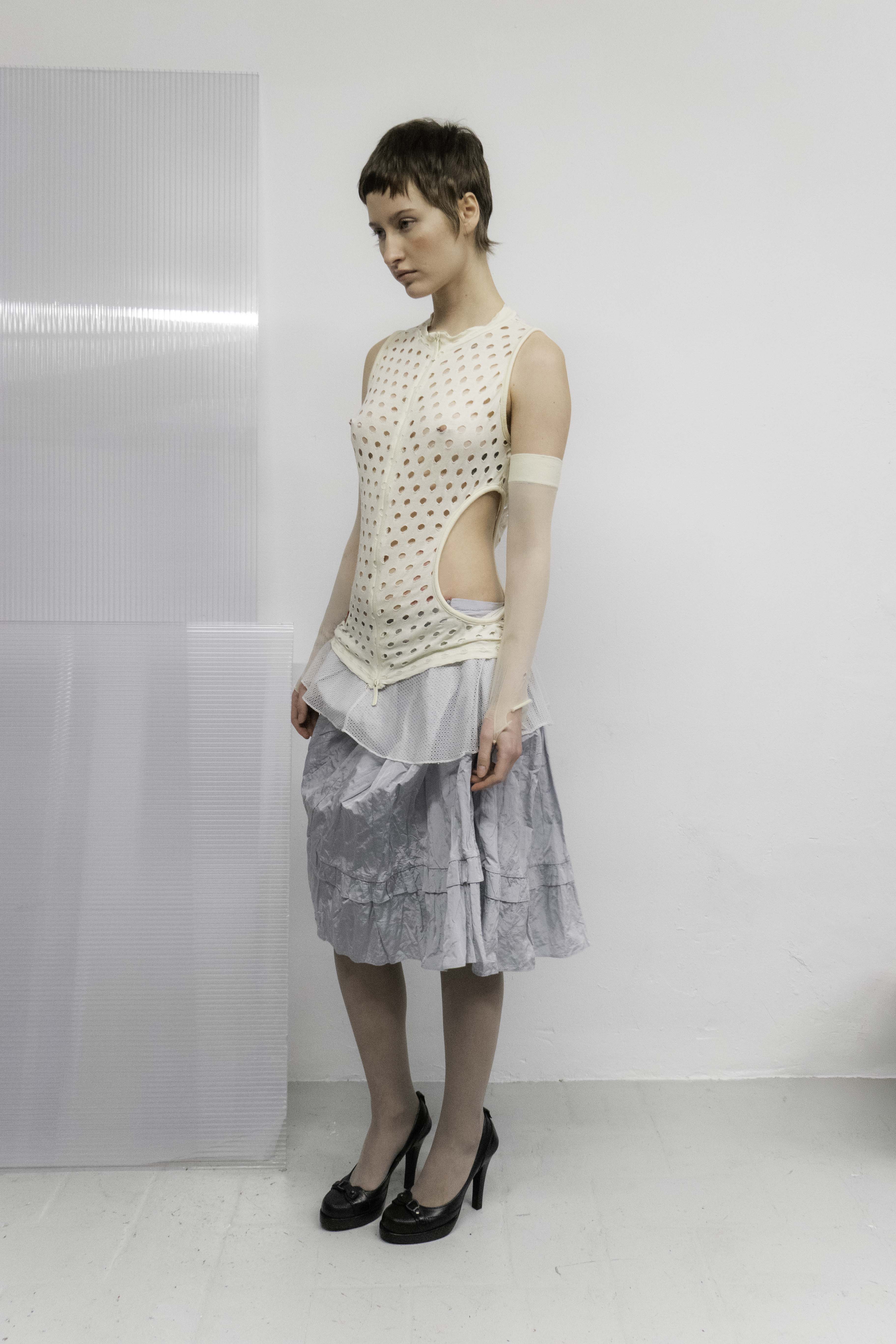 GIANFRANCO FERRÉ CUT-OUT DOTS ZIPPER TOP
