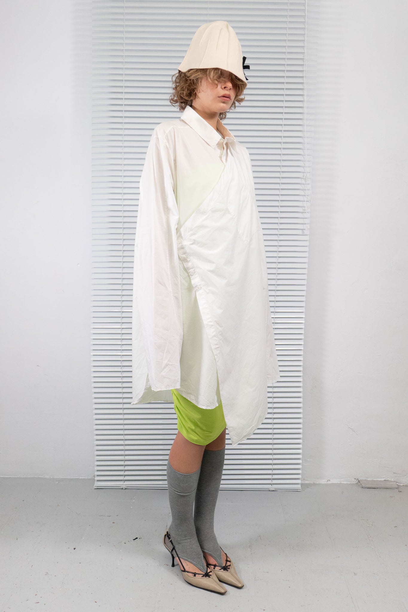 LOST & FOUND WHITE OVERSIZED SHIRT