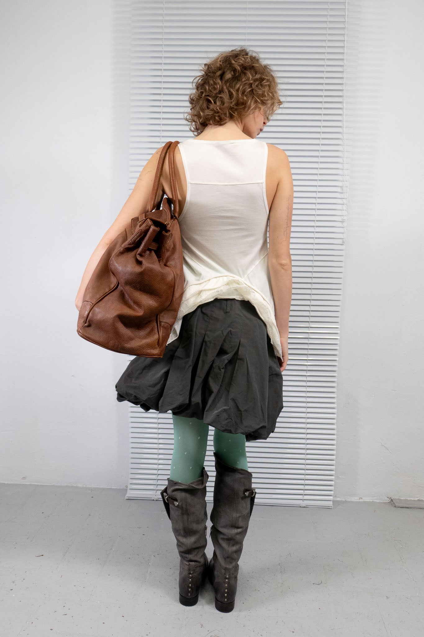 BUBBLED GREY SHEEN SKIRT