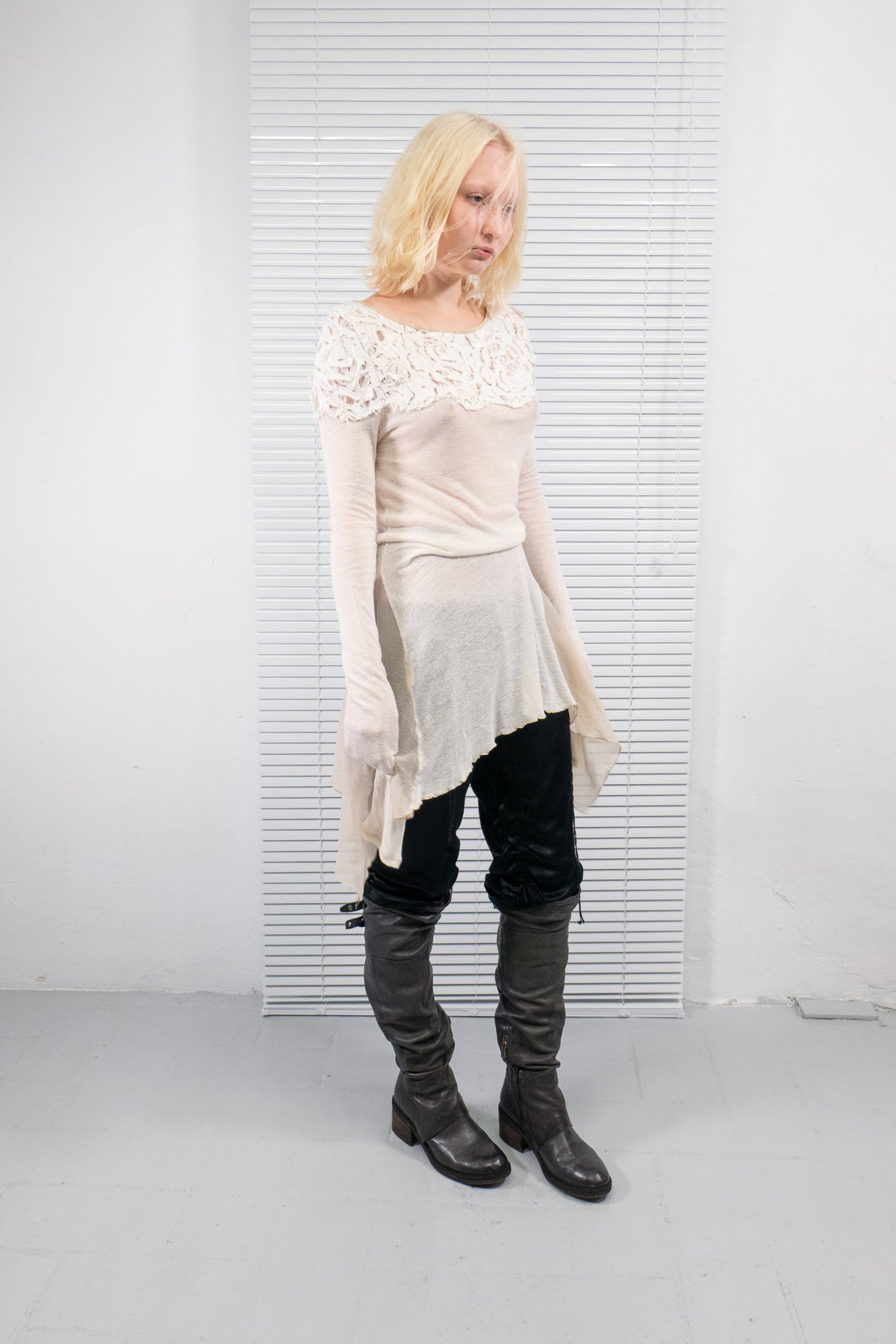 ASYMMETRIC LACE DETAIL LONG TOP