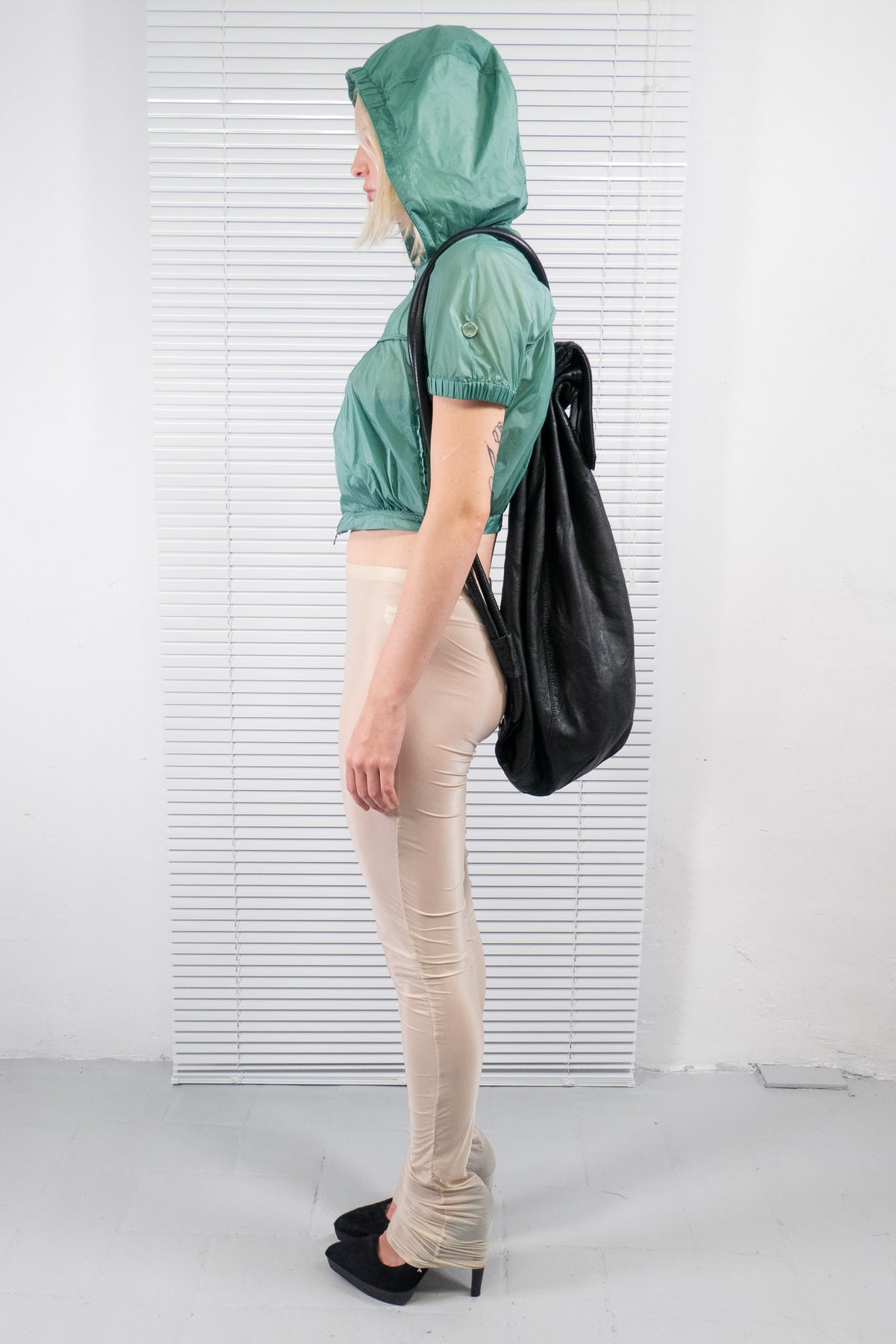 BLACK LEATHER MULTI-STRAP BACKPACK BAG