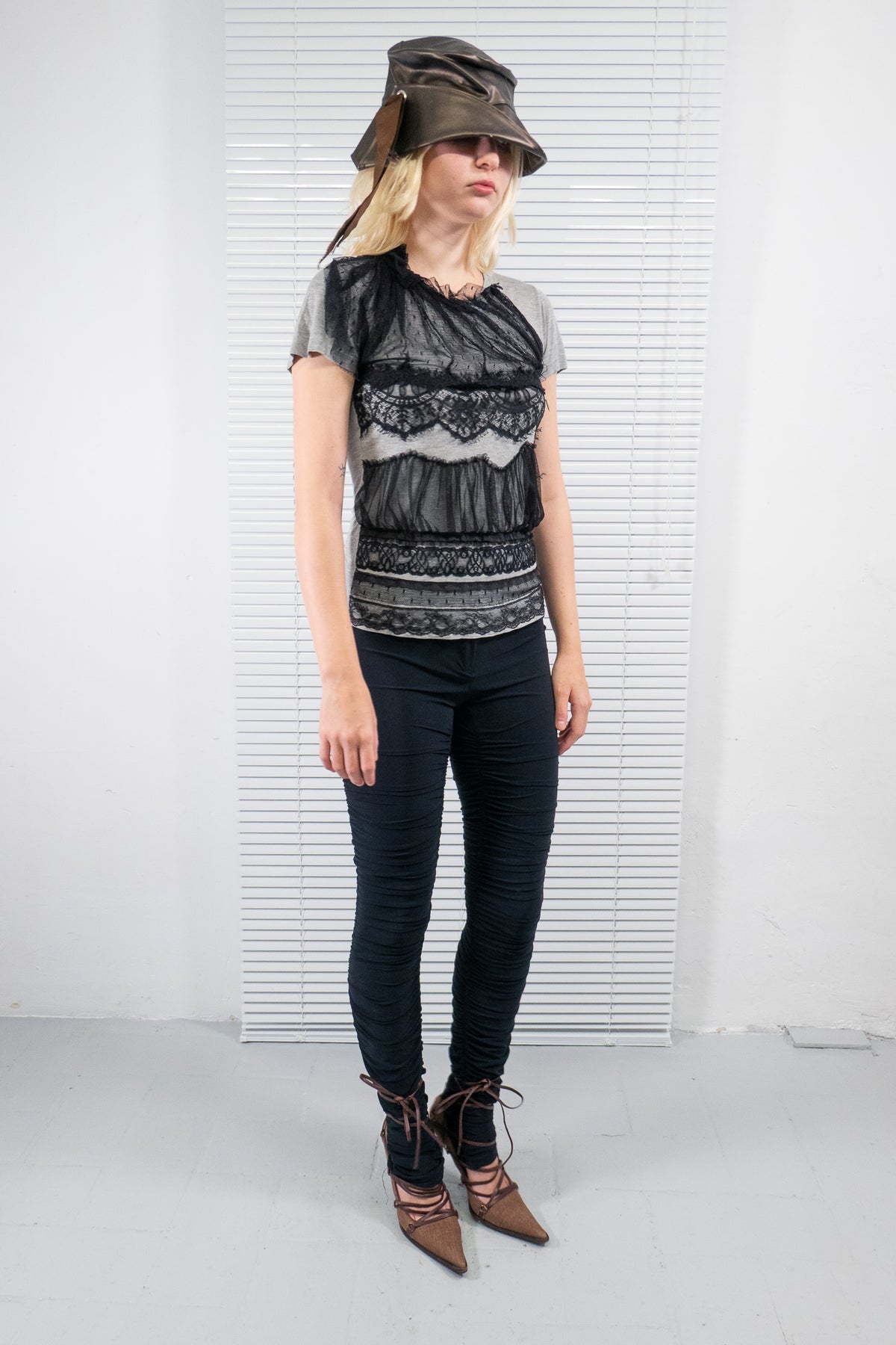 VALENTINO GREY LACE RUFFLE TOP
