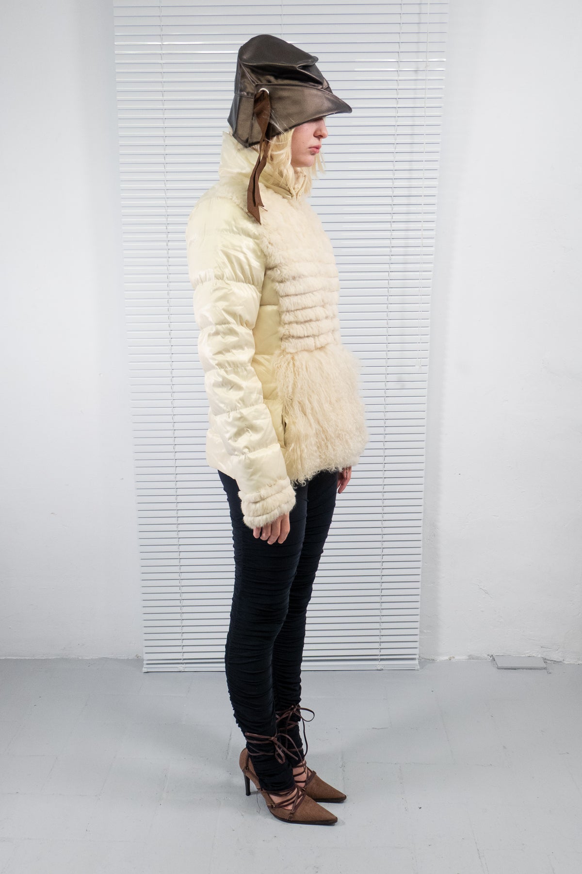 IVORY FUR TRIMMED DOWN PUFFER JACKET