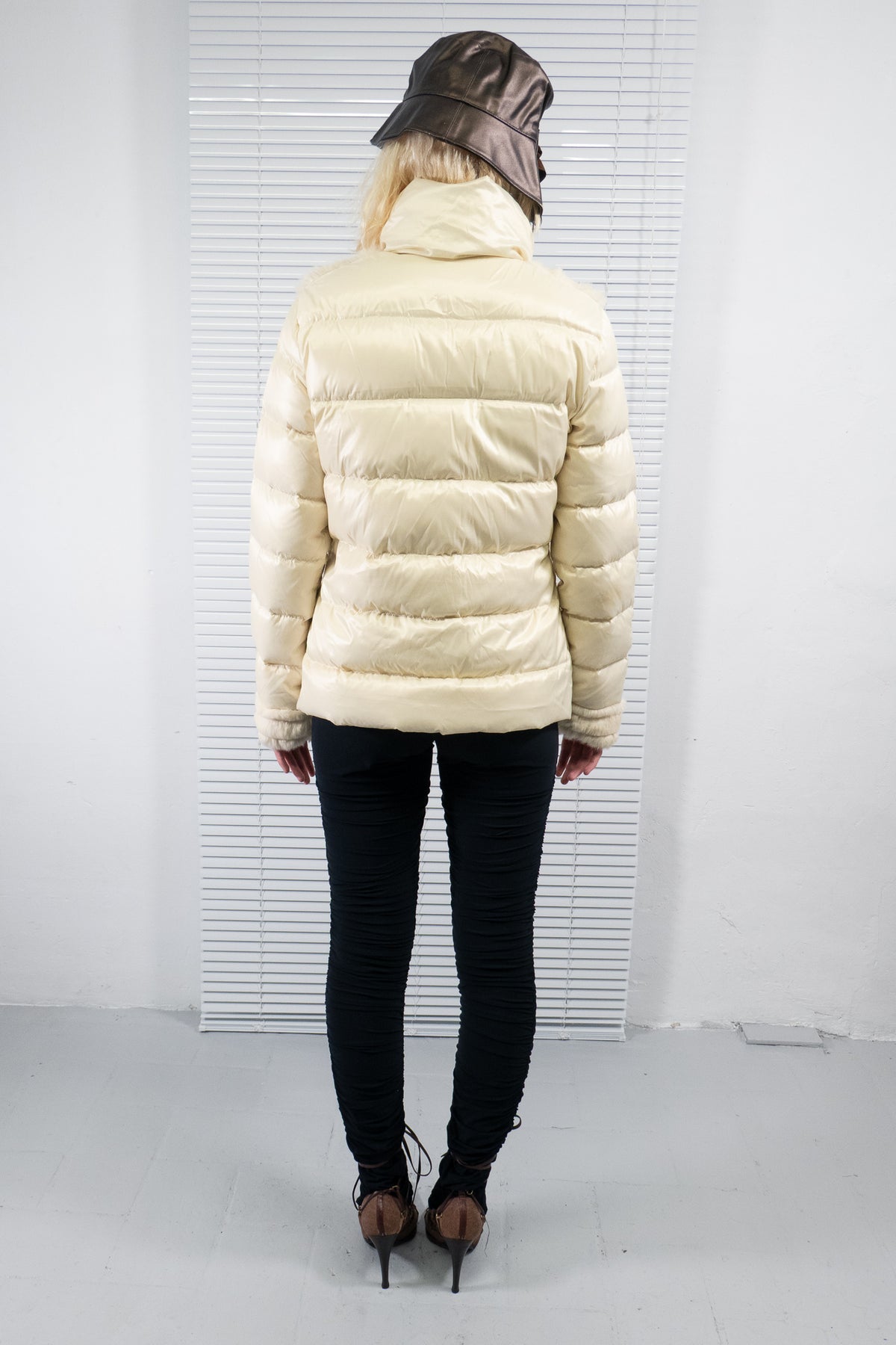 IVORY FUR TRIMMED DOWN PUFFER JACKET