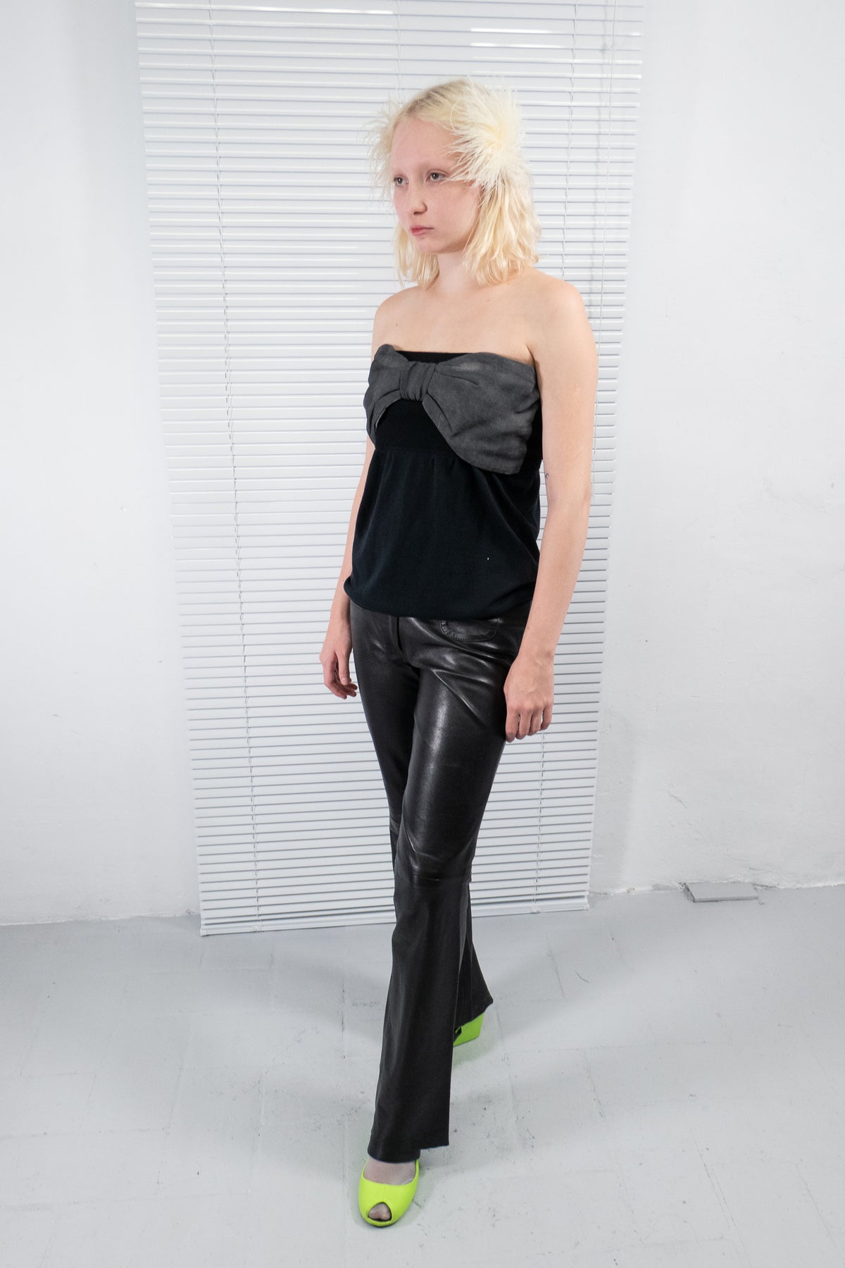 BLACK LEATHER STRAIGHT-LEG PANTS