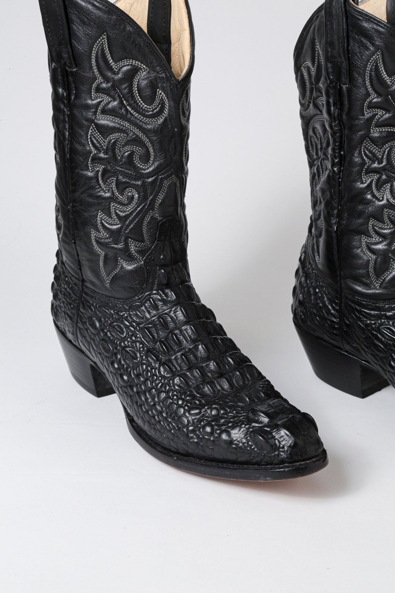 Cowhide Black Cowboy Boots (39)